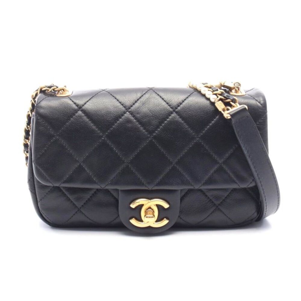 Chanel Matelasse Leather Shoulder Bag